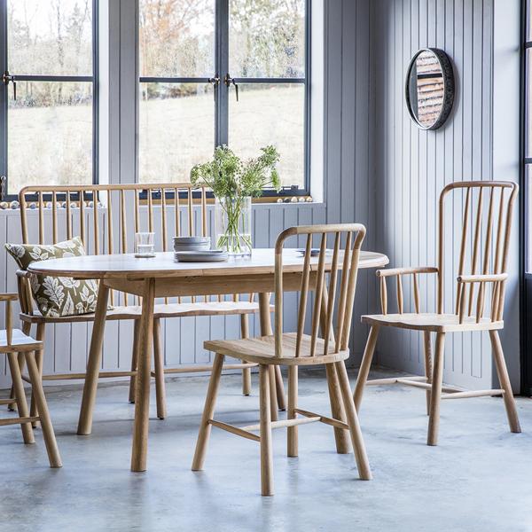 Murphy Set of 2 Oak Dining Chairs with Arms in Natural