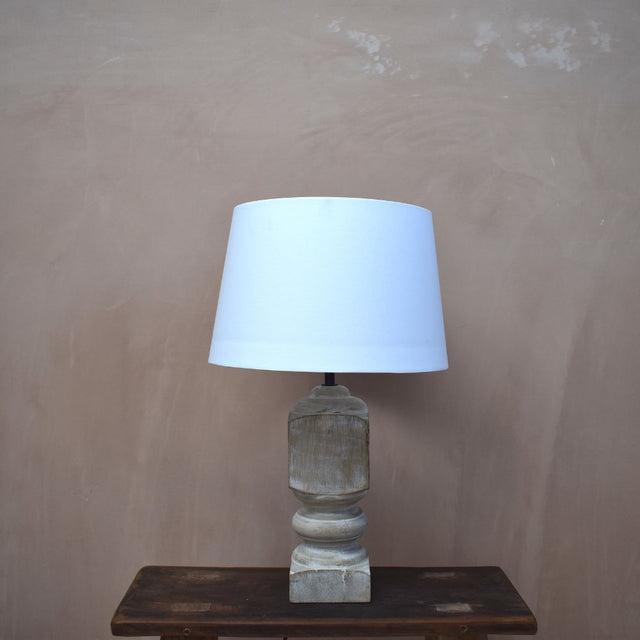 Vara Lamp Shade in White (3)