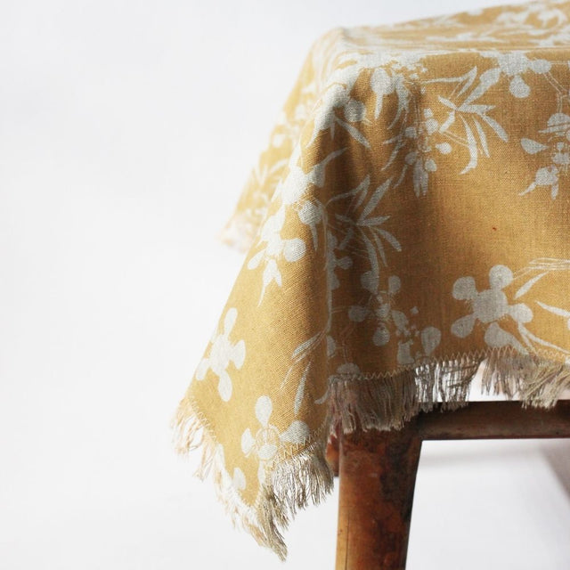 Myrtle Tablecloth in Honey